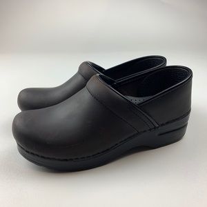 🎉SOLD🎉Dansko Size 38 Leather Black Brown Clogs